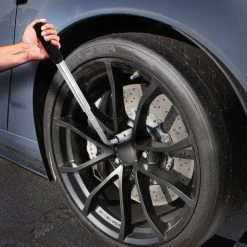 Powerbuilt Extendable Lug Wrench Set -Allspace shop 641184 05 1800x